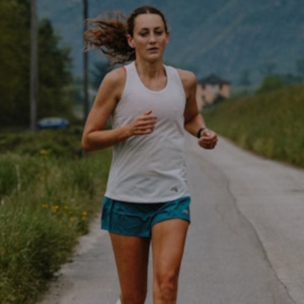 Tracksmith Women’s Horizon Tank – Ivory XS - Quick Dry Dri-Release®